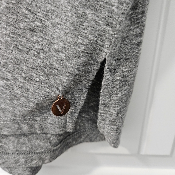 Livi Active Plus 18/20 Gray Tee with Cross Back and Colorful Print ALL FOR LOVE - Picture 5 of 6